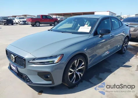 2024 Volvo S60 B5 Core Dark Theme из США, поврежденный, VIN 7JRL12FK0RG320259